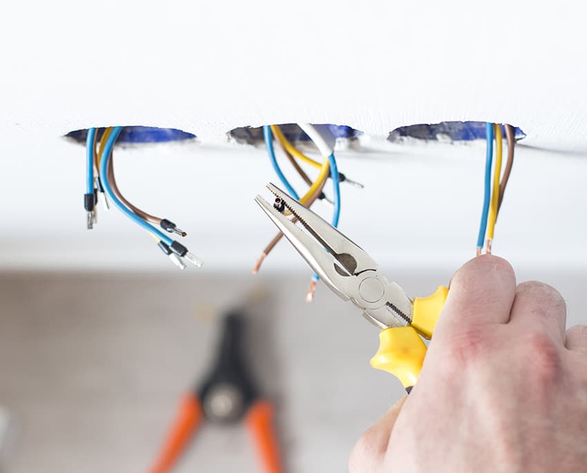 Vi har både erfaring med og ekspertise inden for de fleste typer el-opgaver