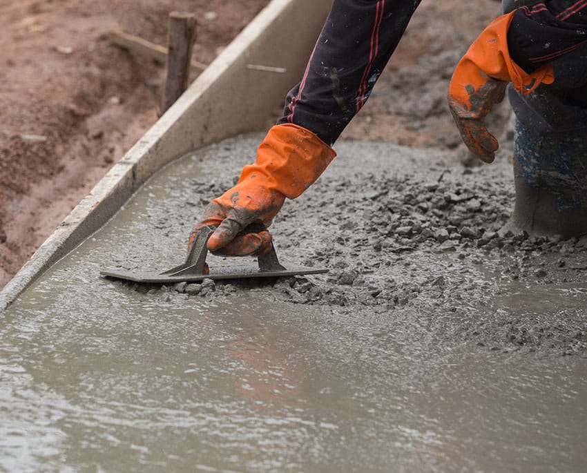 AGX Byg kan tilbyde alle former for betonarbejde. Uanset det gælder støbning af fundamenter eller etablering af beton- gulve, vægge og etageadskillelser
