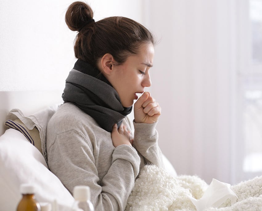 Hvis du oplever gener som irriterede øjne og slimhinder, åndedrætsbesvær eller hovedpine, kan det være tegn på en forhøjet koncentration af formaldehyd