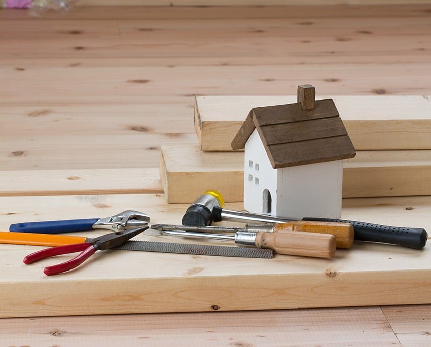 I det såkaldte bygningsreglement blev der allerede i 1998 stillet krav om, at der ved nybyggeri skulle etableres radonspærre