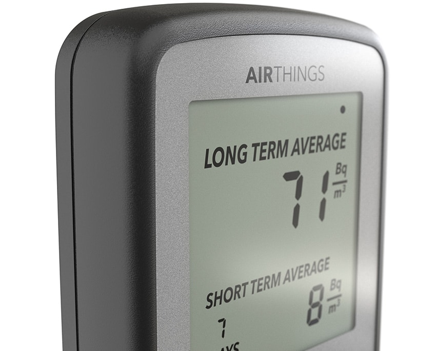 Med en elektronisk radonmåler kan du få svar allerede straks når den valgte måleperiode er slut. Resultatet kan ofte aflæses direkte på selve måleapparatet