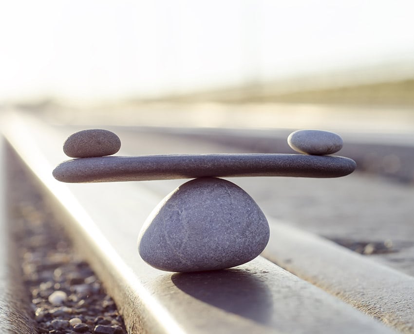 Indholdet af radon er størst i områder med meget morænegrus og -ler i undergrunden, samt i de områder hvor der ligger store forekomster af smeltevandsgrus fra de sidste to istiders gletchere