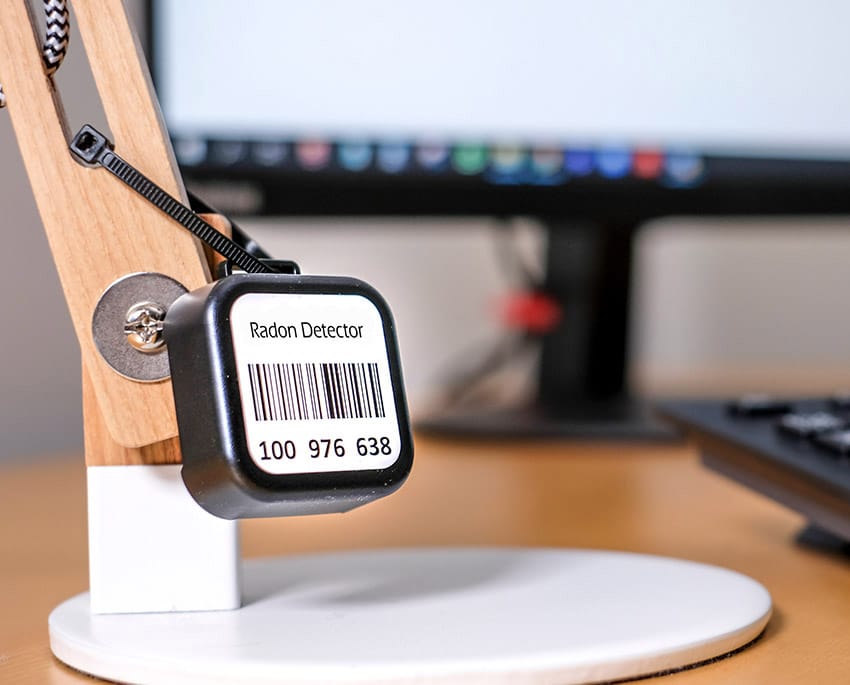 Ved regelmæssigt at måle radon, kan man tidligt opdage ændringer i radonniveauet