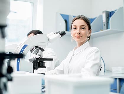 Hos AGX Nordic har vi i mange år hjulpet private og erhverv med at få sundt indeklima. Du kan købe hjemmetests til eget brug, men vi kan også komme ud til dig og udføre professionel gennemgang af din bygning